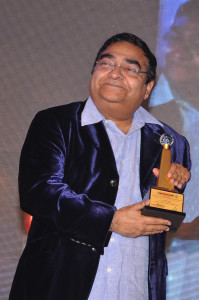 Dr Mukesh Batra, Recives GLobal Indian of the Year 2013 Award