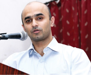 Dr Aditya Kelkar