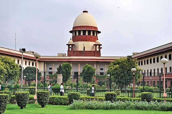 Frame policy to make rural service mandatory for doctors: SC to Centre