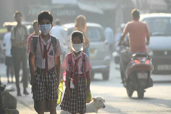 Delhi: Air pollution near emergency category; schools shut till 15 Nov