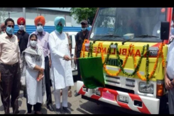 Punjab govt augments its fleet of ambulances by hundred