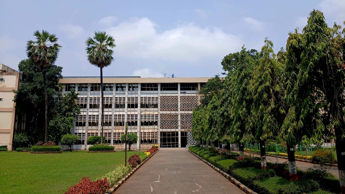 IIT Bombay main building