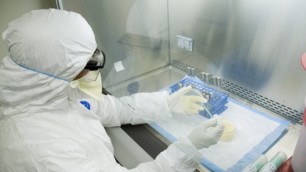 17% of USFDA Inspections at Indian Drug Plants Flag Serious Lapses, Ind-Ra Warns of Risk to US Growth